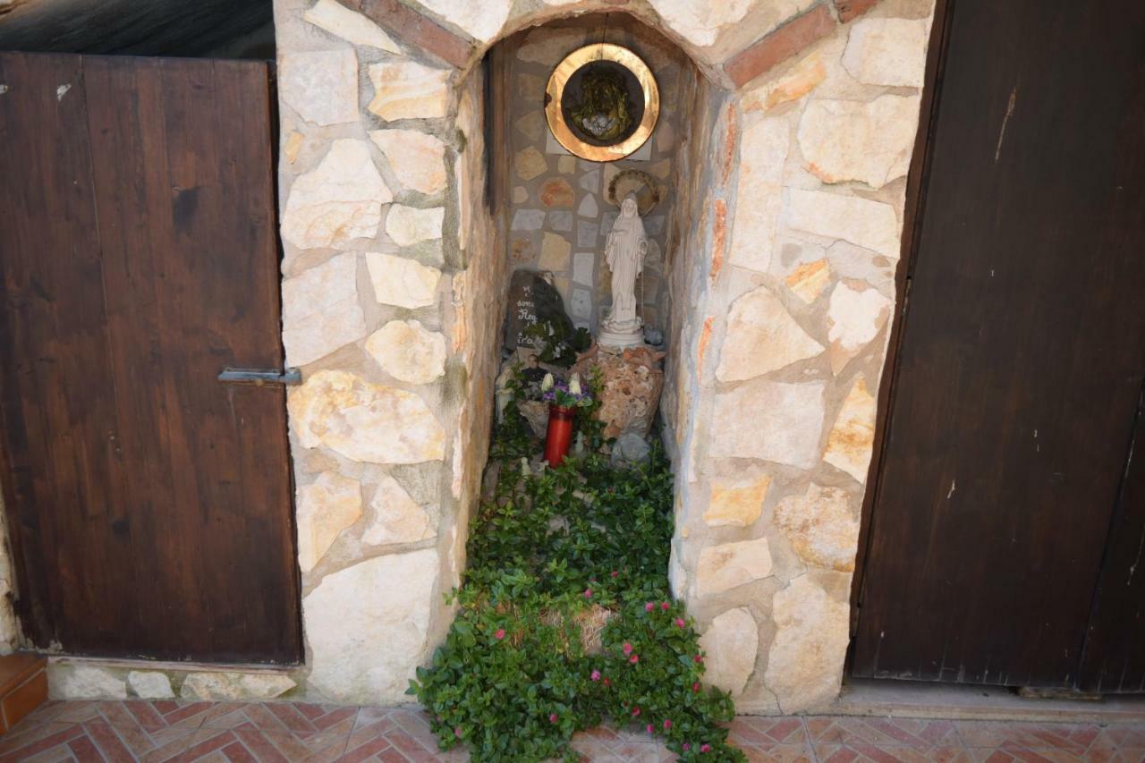 Bed &Breakfast Pinetamare Bed and Breakfast Castel Volturno Εξωτερικό φωτογραφία