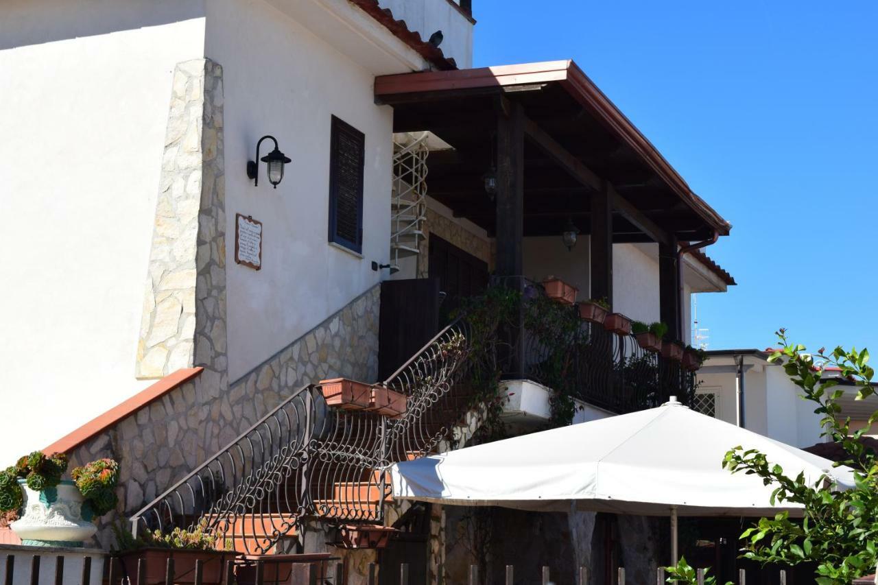 Bed &Breakfast Pinetamare Bed and Breakfast Castel Volturno Εξωτερικό φωτογραφία