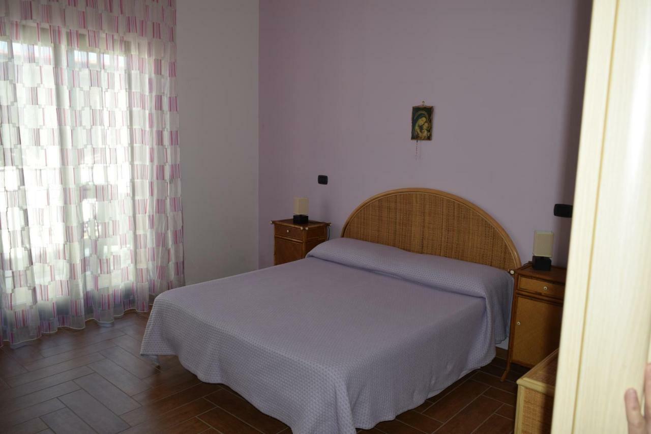 Bed &Breakfast Pinetamare Bed and Breakfast Castel Volturno Εξωτερικό φωτογραφία