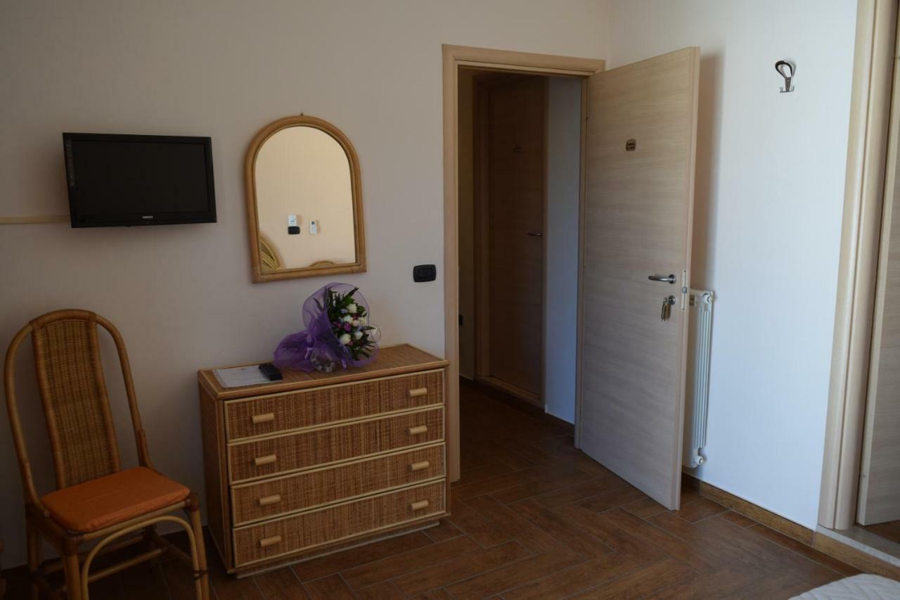 Bed &Breakfast Pinetamare Bed and Breakfast Castel Volturno Εξωτερικό φωτογραφία